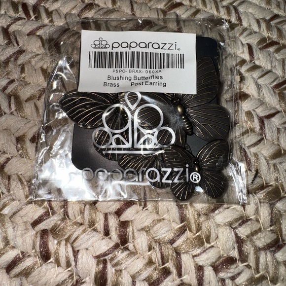 Earrings - Picture 2 of 2